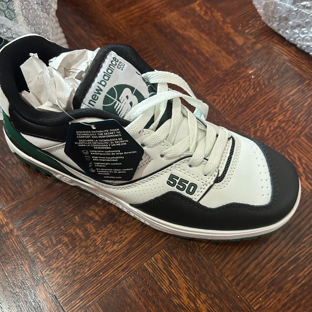 New Balance - Picture 1 of 5